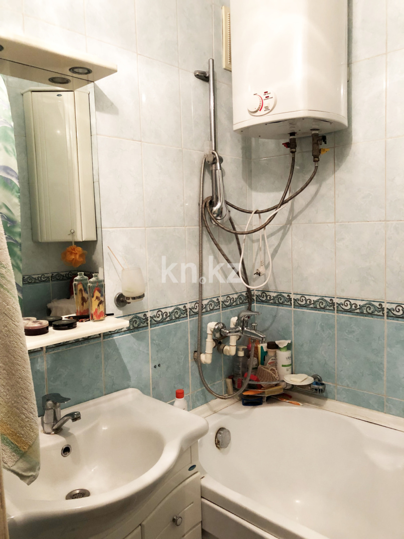 Продажа 3-комнатной квартиры, 57.8 м², ул. Крылова, дом  44 в Караганде - фото 16