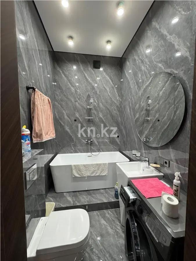 Продажа 3-комнатной квартиры, 81 м², ул. Аманжолова, дом  20 в Астане - фото 6