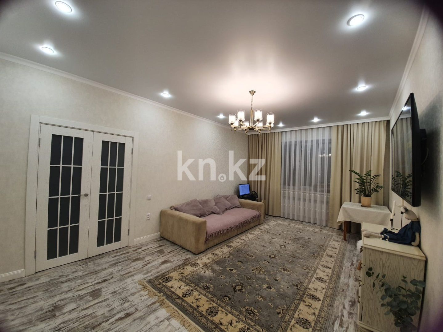 Продажа 3-комнатной квартиры, 90 м², пр. Сейфуллина, дом  10 в Караганде - фото 4