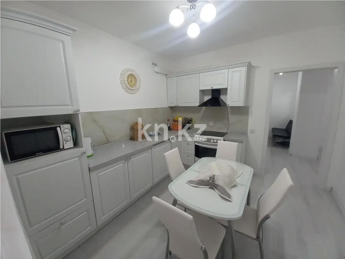 Продажа 3-комнатной квартиры, 95 м², ул. Омарова, дом  1 в Астане - фото 5