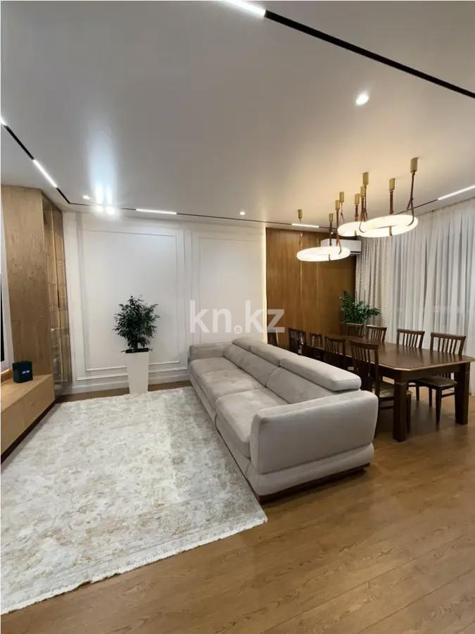 Продажа 8-комнатной квартиры, 225 м² в Караганде