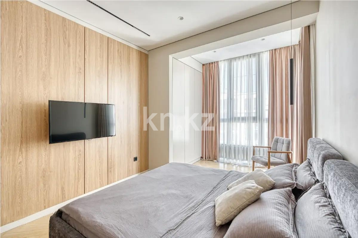 Продажа 4-комнатной квартиры, 105 м², пр. Абая, дом  164/6 в Алматы