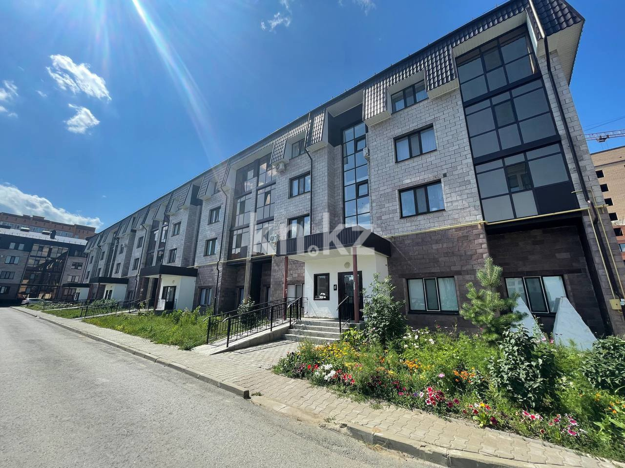 Продажа 2-комнатной квартиры, 61.4 м² в Костанае