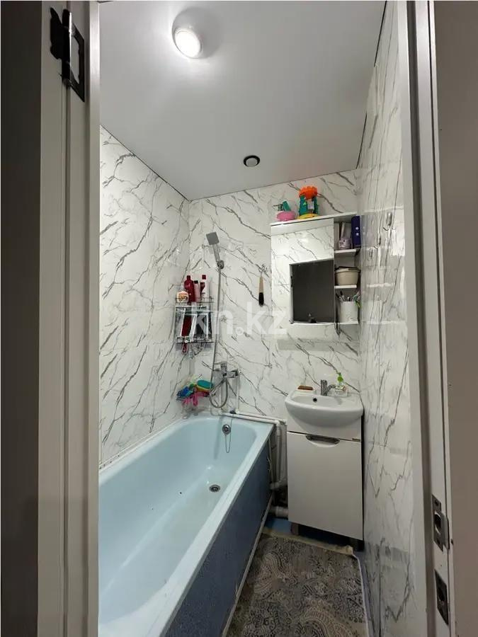 Продажа 2-комнатной квартиры, 47 м², 14-й мкр., дом  35 в Караганде - фото 4