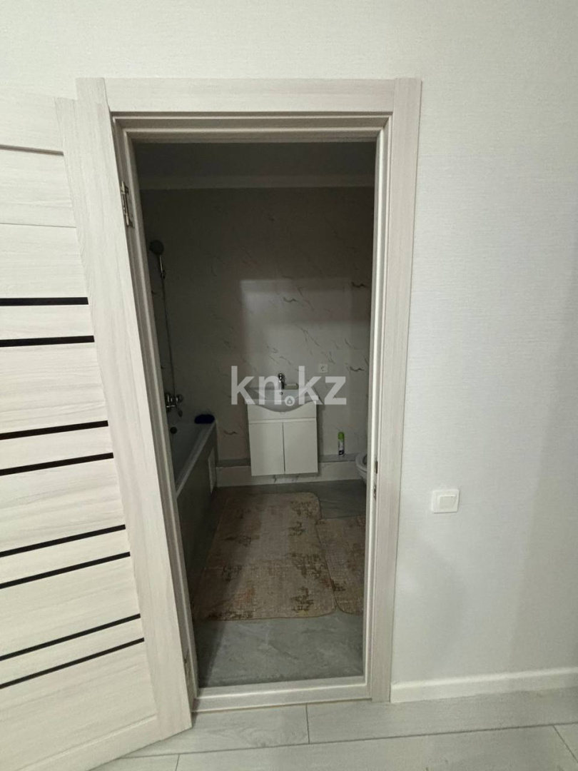 Аренда 2-комнатной квартиры, 72 м², ул. Мухамедханова, дом  45/1 в Астане - фото 9