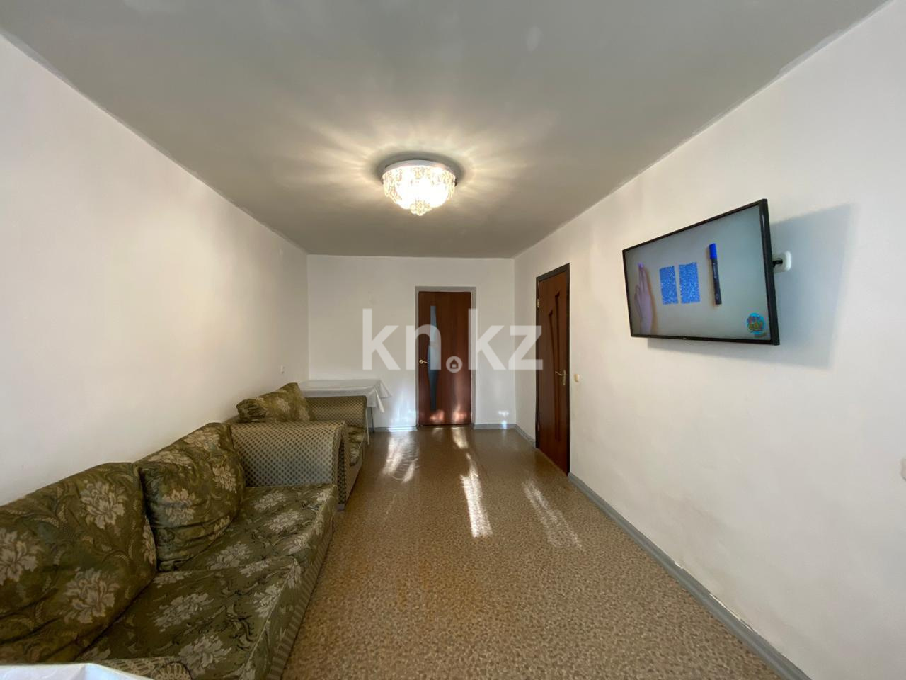 Продажа 2-комнатной квартиры, 44 м², мкр-н 13 в Караганде - фото 2