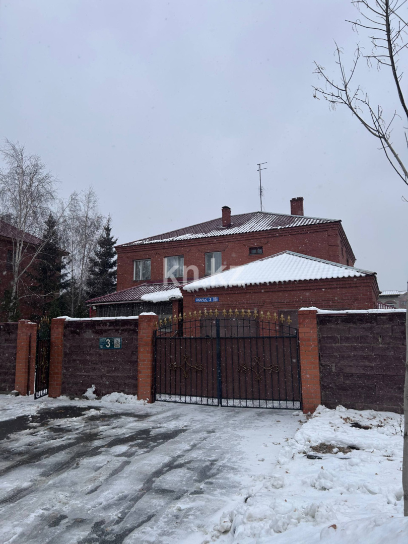 Аренда 8-комнатного дома, 392 м², ул. Акарыс в Астане