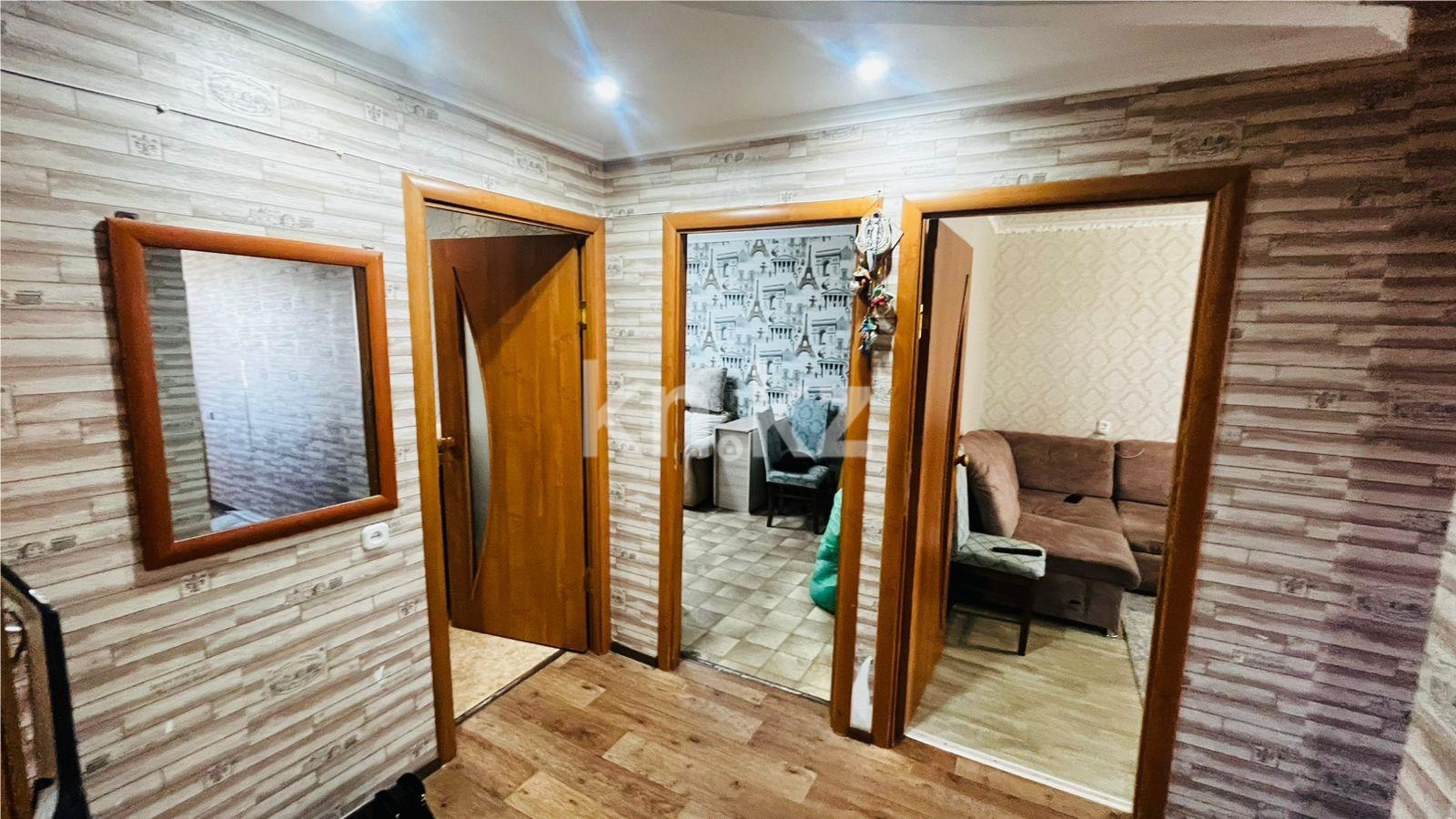 Продажа 3-комнатной квартиры, 61 м², мкр-н 14 в Караганде - фото 15