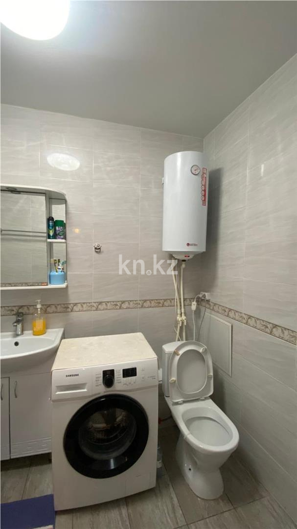 Продажа 2-комнатной квартиры, 65 м² в Караганде - фото 11