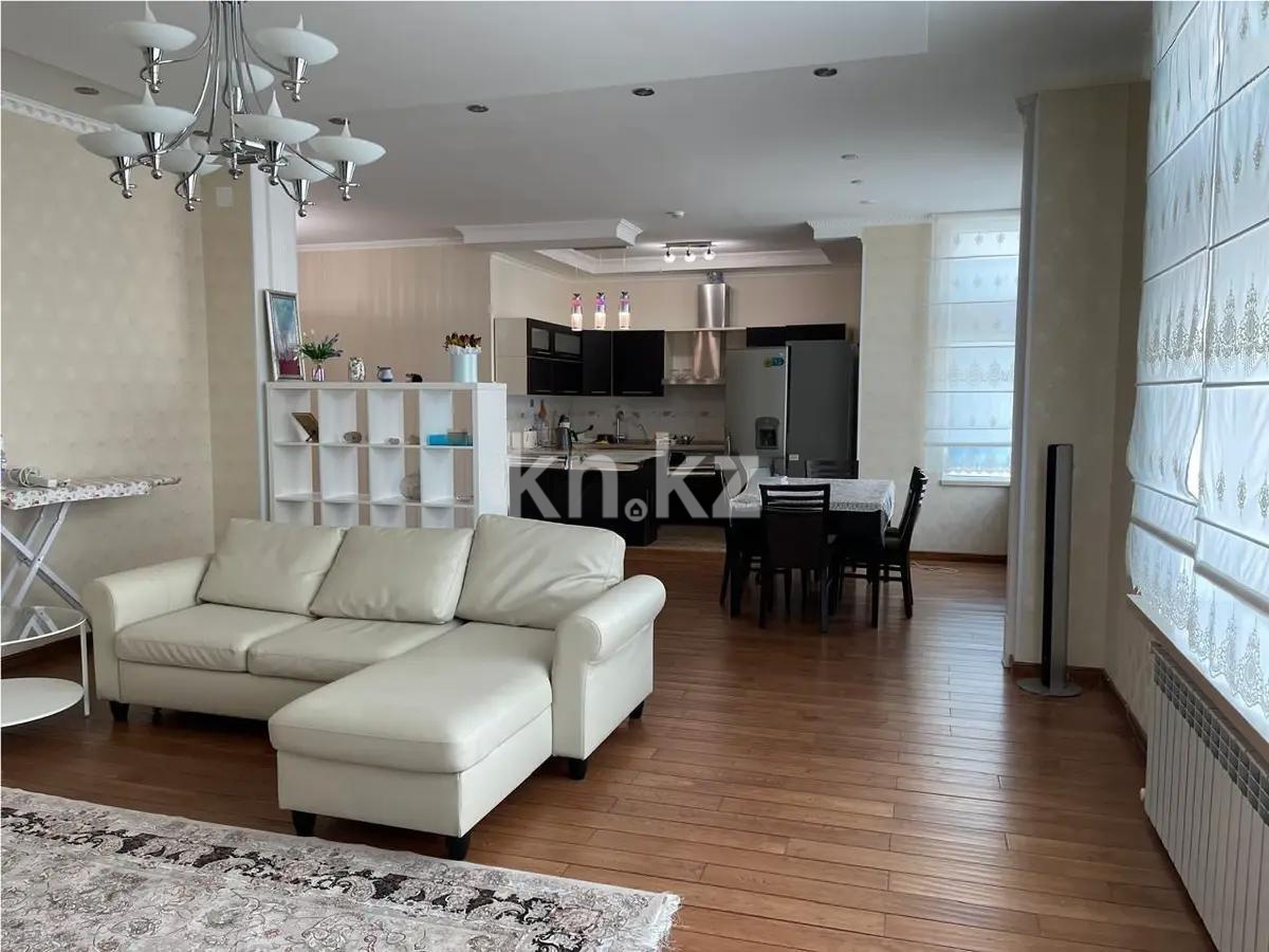 Продажа 3-комнатной квартиры, 135 м², ул. Кунаева, дом  12/2 в Астане