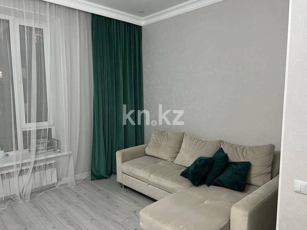Аренда 1-комнатной квартиры, 40 м² в Астане