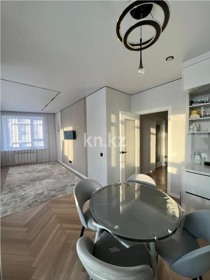 Продажа 2-комнатной квартиры, 62.8 м² в Астане