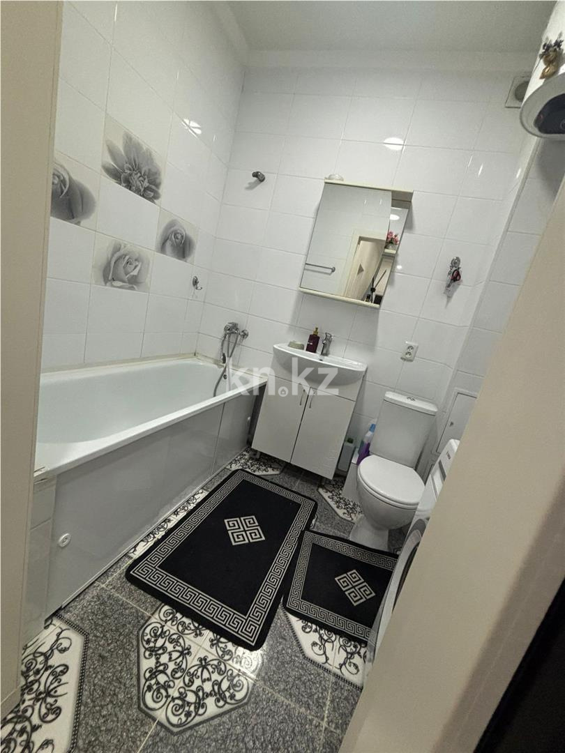 Продажа 2-комнатной квартиры, 65 м², мкр. Степной-2 в Караганде - фото 10