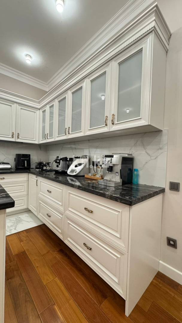 Продажа 7-комнатного дома, 823 м² в Алматы - фото 28