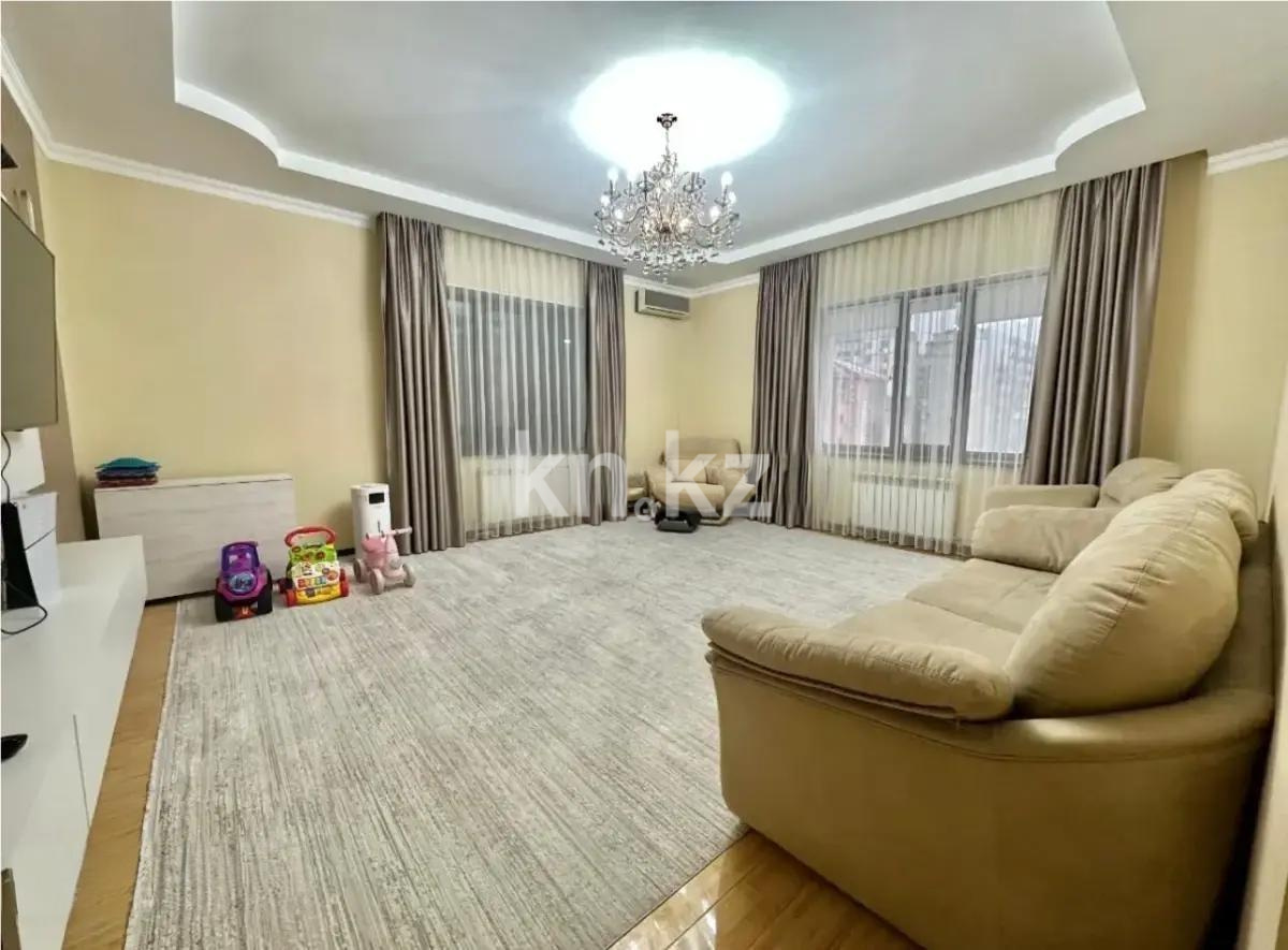 Продажа 4-комнатной квартиры, 120 м² в Алматы