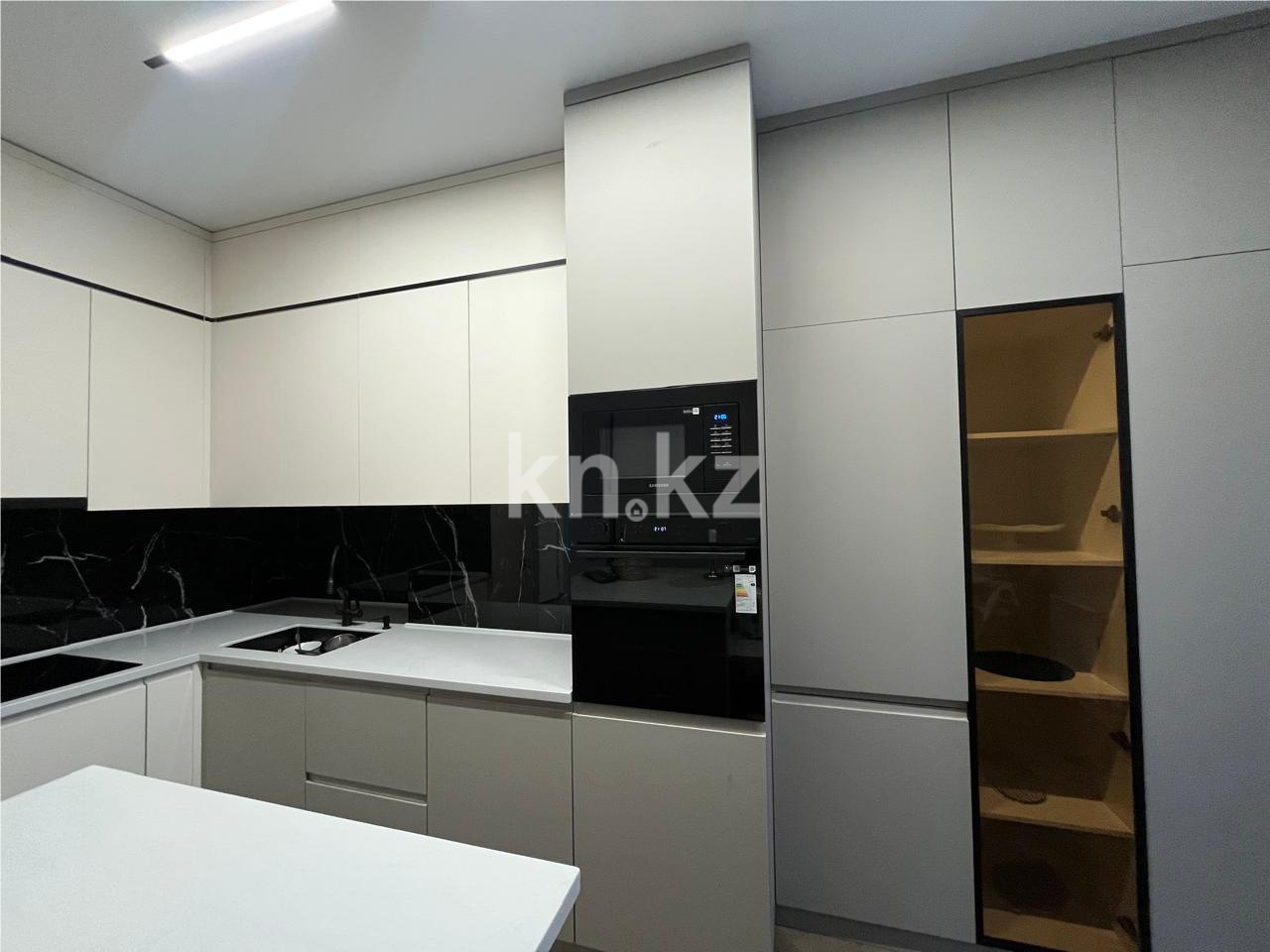 Продажа 3-комнатной квартиры, 100 м², ул. Ашимова, дом  15 в Караганде - фото 13