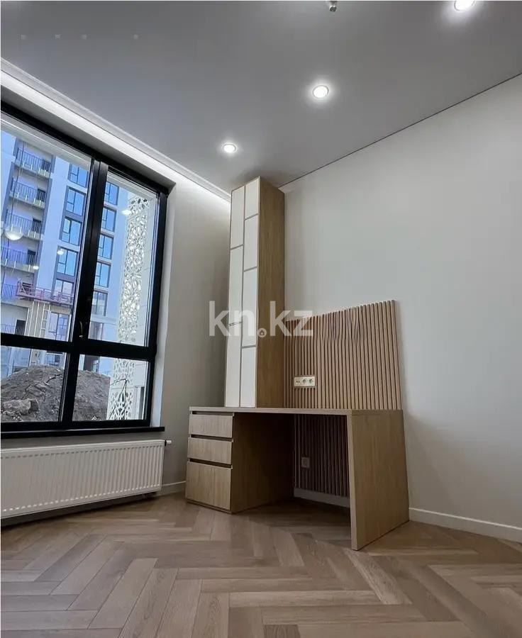 Продажа 4-комнатной квартиры, 102 м², ул. Розыбакиева, дом  336 в Алматы