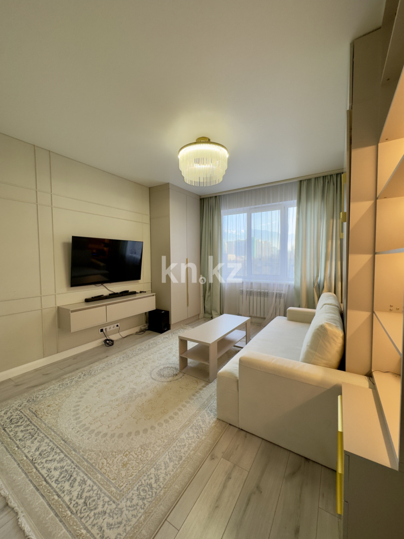 Продажа 1-комнатной квартиры, 40.2 м², ул. Кабанбай батыра, дом  252 - ул. Айтиева в Алматы