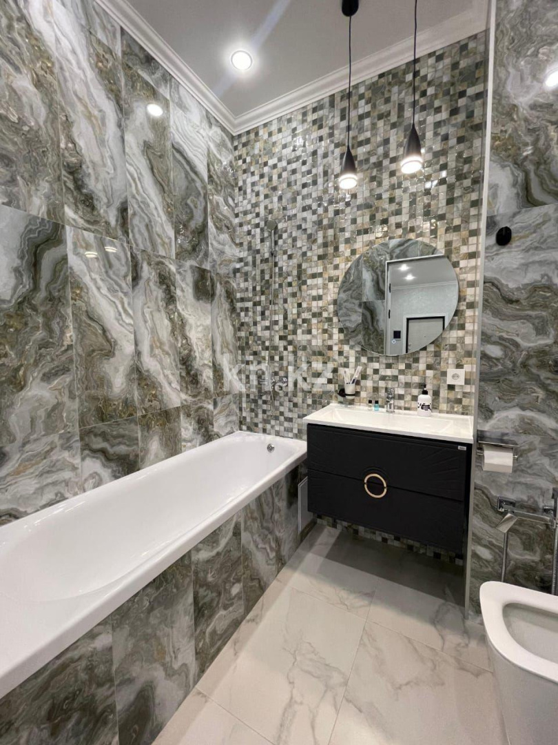 Аренда 3-комнатной квартиры посуточно, 86 м², пр. Кабанбай батыра, дом  64 - ул. Рыскулова в Астане - фото 4