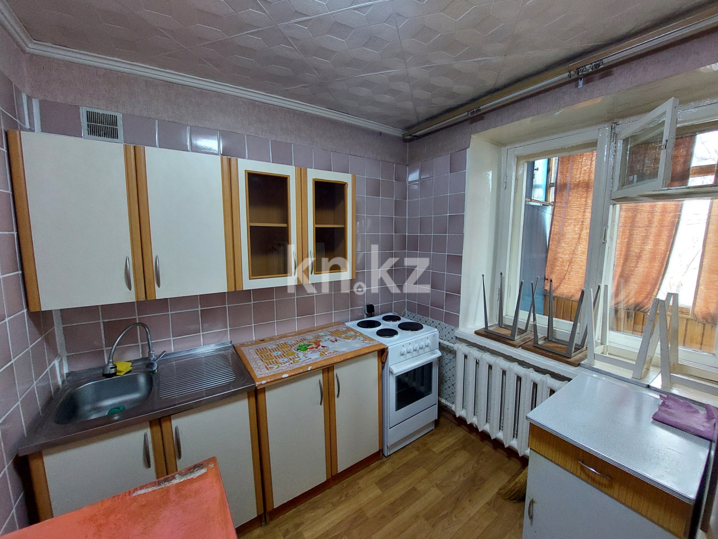 Продажа 1-комнатной квартиры, 33 м², ул. Аманжолова, дом  7 в Караганде - фото 3