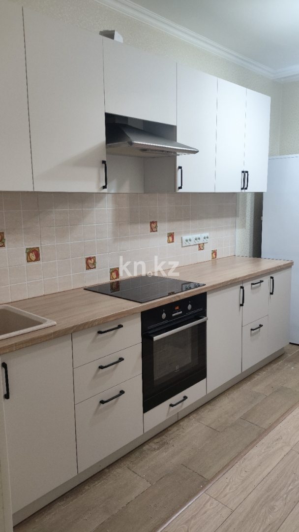Аренда 2-комнатной квартиры, 80 м² в Астане