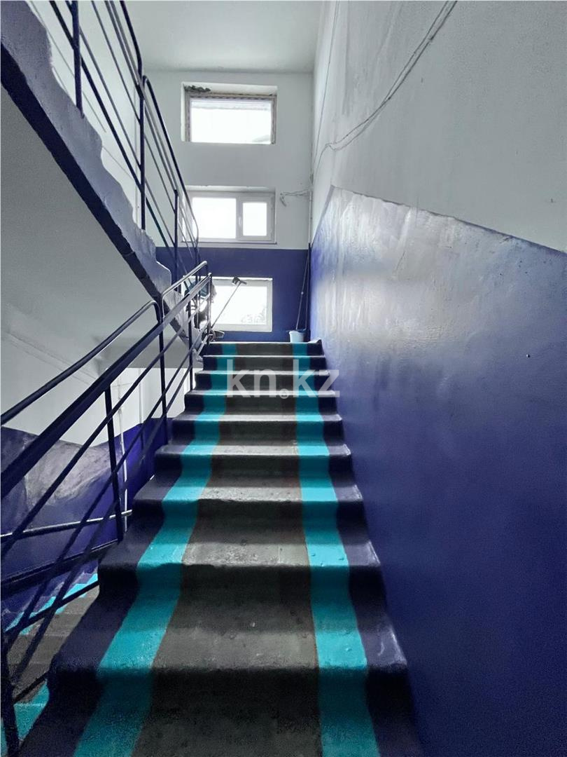 Продажа 4-комнатной квартиры, 61 м², пр. Строителей в Караганде - фото 24