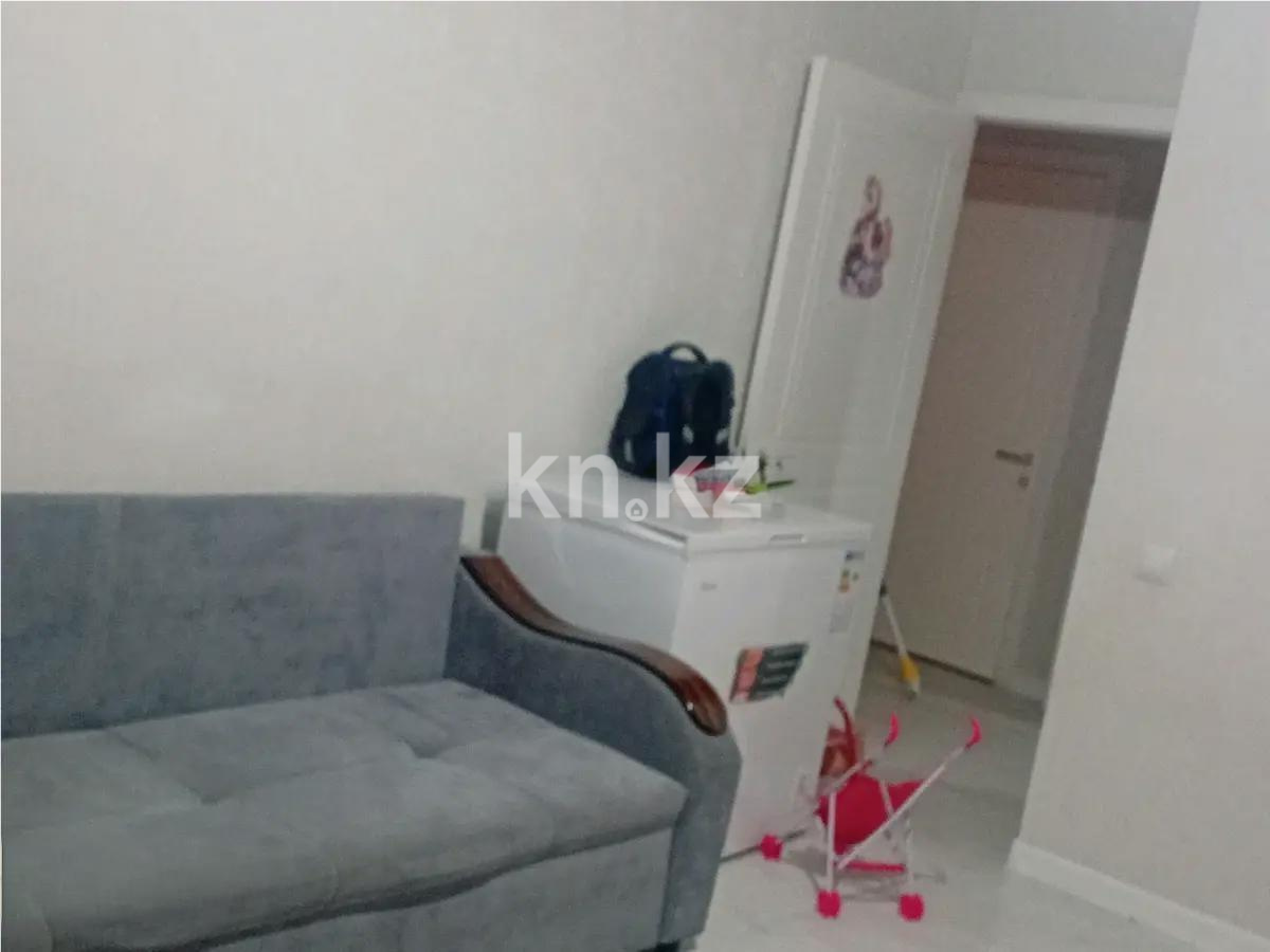 Продажа 1-комнатной квартиры, 40 м², пр. Тлендиева, дом  44а в Астане