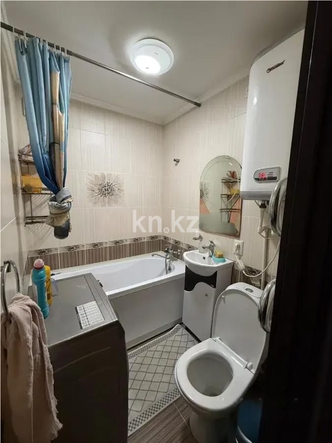 Продажа 2-комнатной квартиры, 45 м², ул. Ержанова, дом  45 в Караганде - фото 3