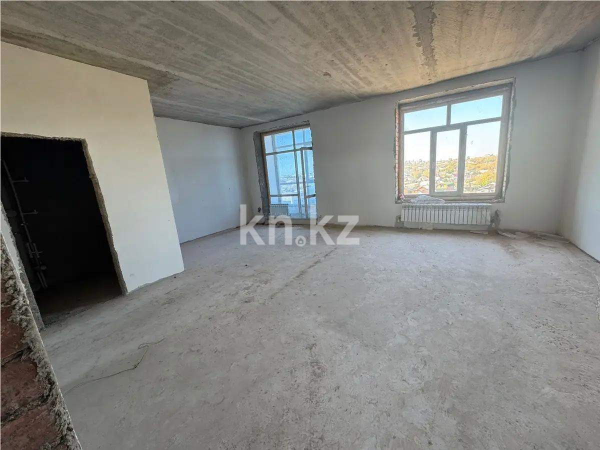 Продажа 4-комнатной квартиры, 105 м², ул. Кенжина, дом  1/1 блок б в Караганде - фото 2