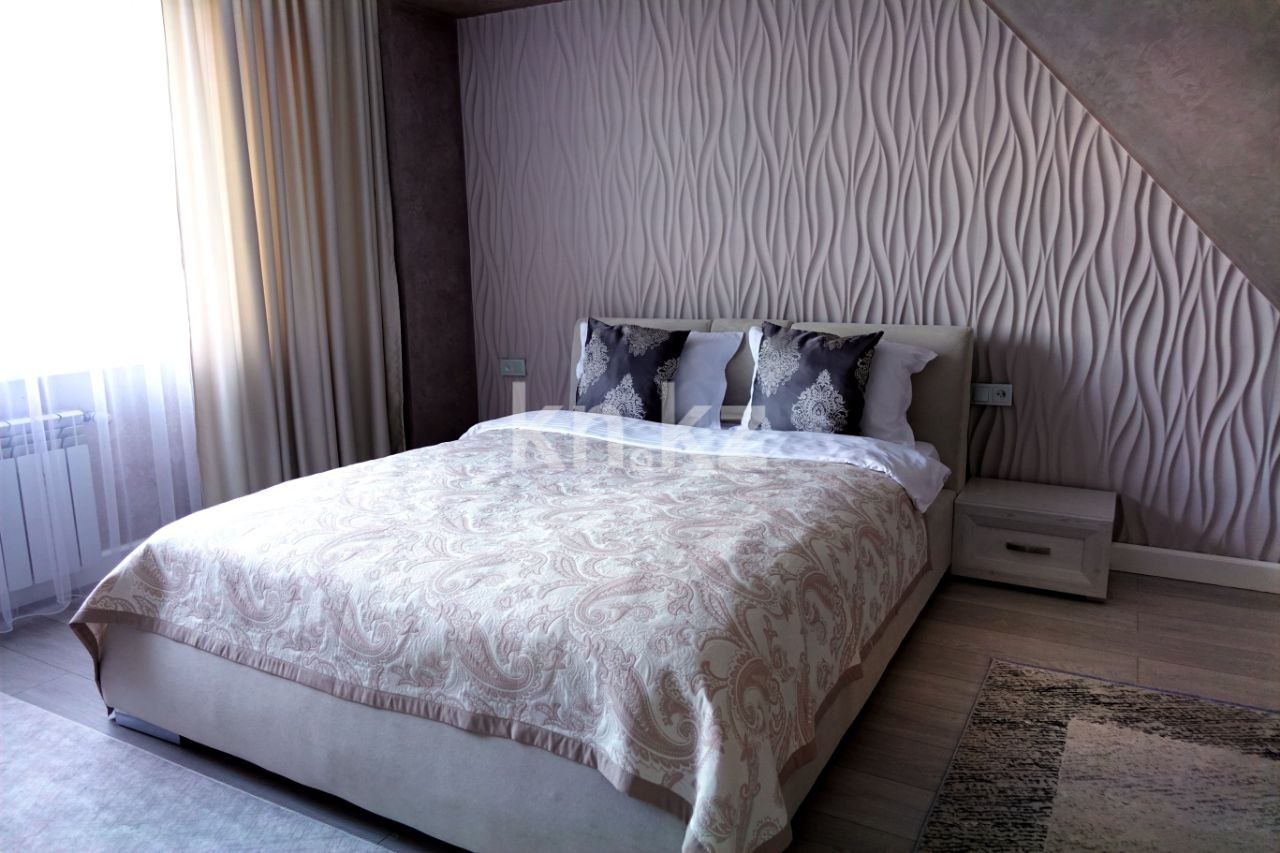 Аренда 3-комнатной квартиры посуточно, 97 м², ул. Майлина, дом  54 - ул. Бухтарминская в Алматы - фото 8