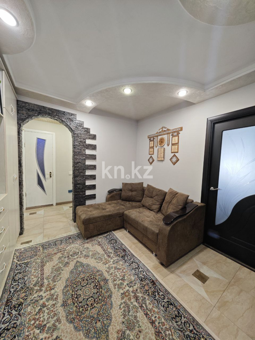 Продажа 3-комнатной квартиры, 64 м², мкр. Степной-2, дом  3 в Караганде - фото 7