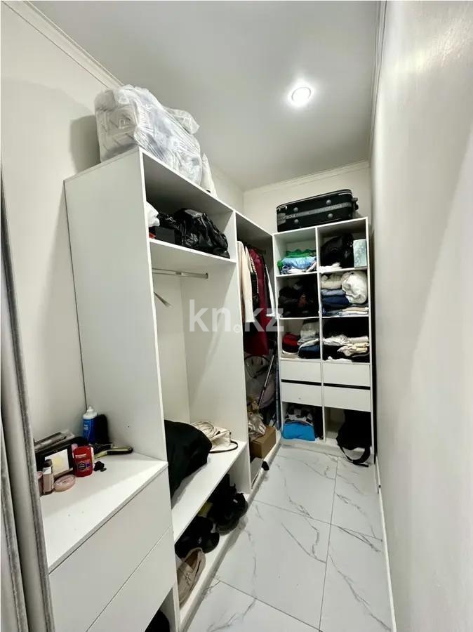 Продажа 1-комнатной квартиры, 38 м², ул. Нажимеденова, дом  21/1 в Астане - фото 5