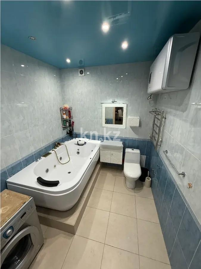 Продажа 2-комнатной квартиры, 60 м², ул. Толе би, дом  273а в Алматы - фото 4