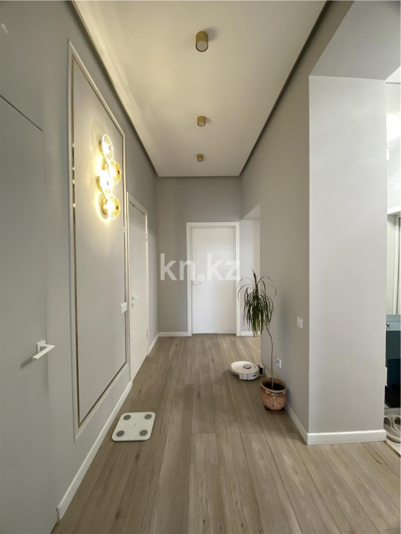 Продажа 2-комнатной квартиры, 72.1 м², ул. Токпанова в Астане - фото 16