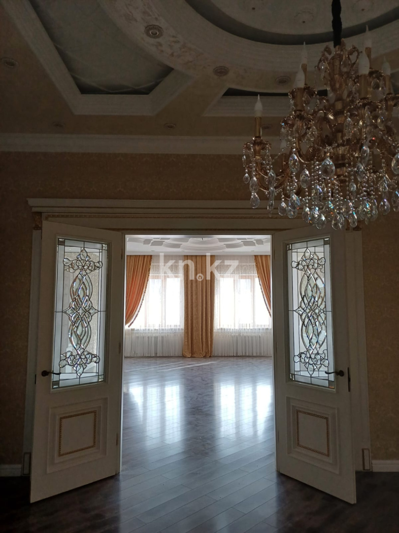 Продажа 5-комнатной квартиры, 270 м², ул. Бокейхана, дом  14 в Астане - фото 9