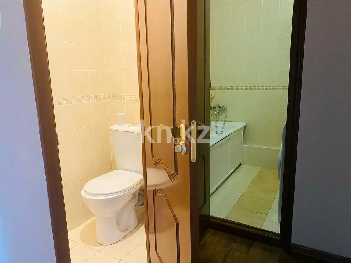 Продажа 3-комнатной квартиры, 72.5 м² в Алматы - фото 4