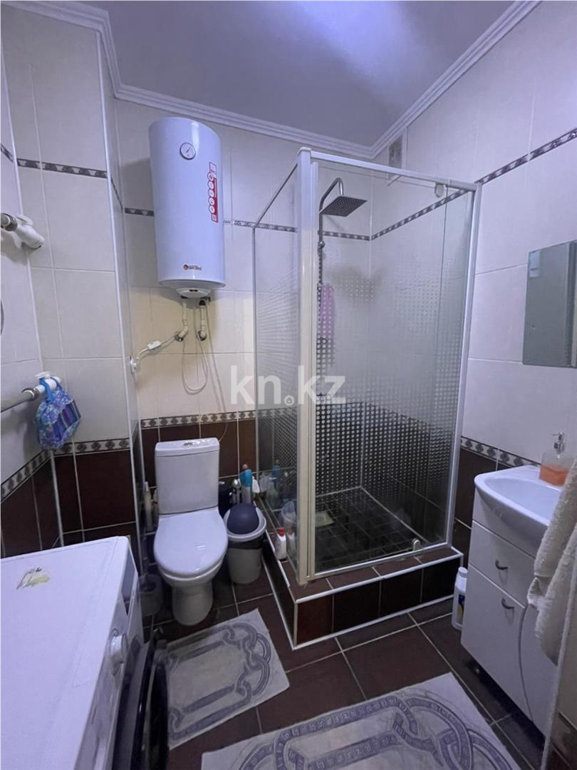 Продажа 2-комнатной квартиры, 60 м², ул. Сарыарка, дом  31 в Караганде - фото 4