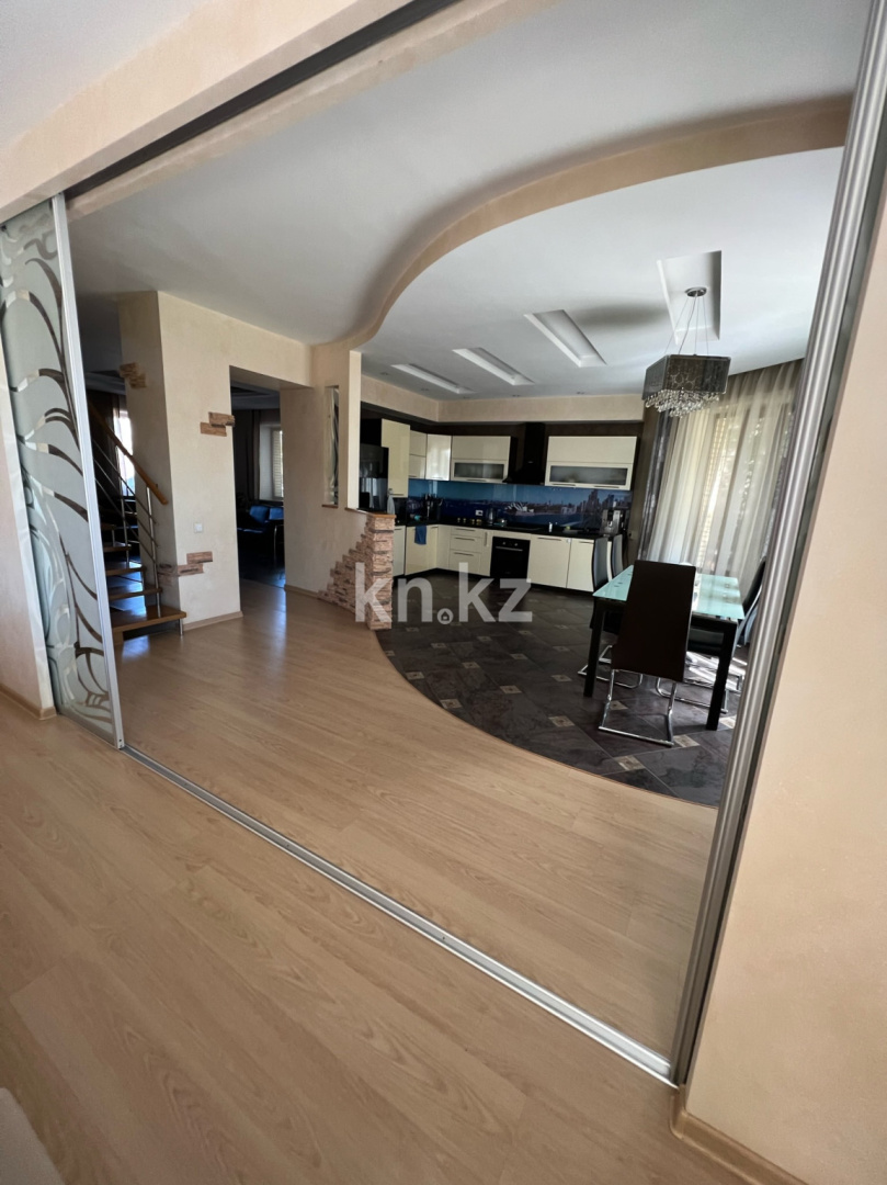 Продажа 7-комнатного дома, 474 м², ул. Комиссарова в Караганде - фото 13