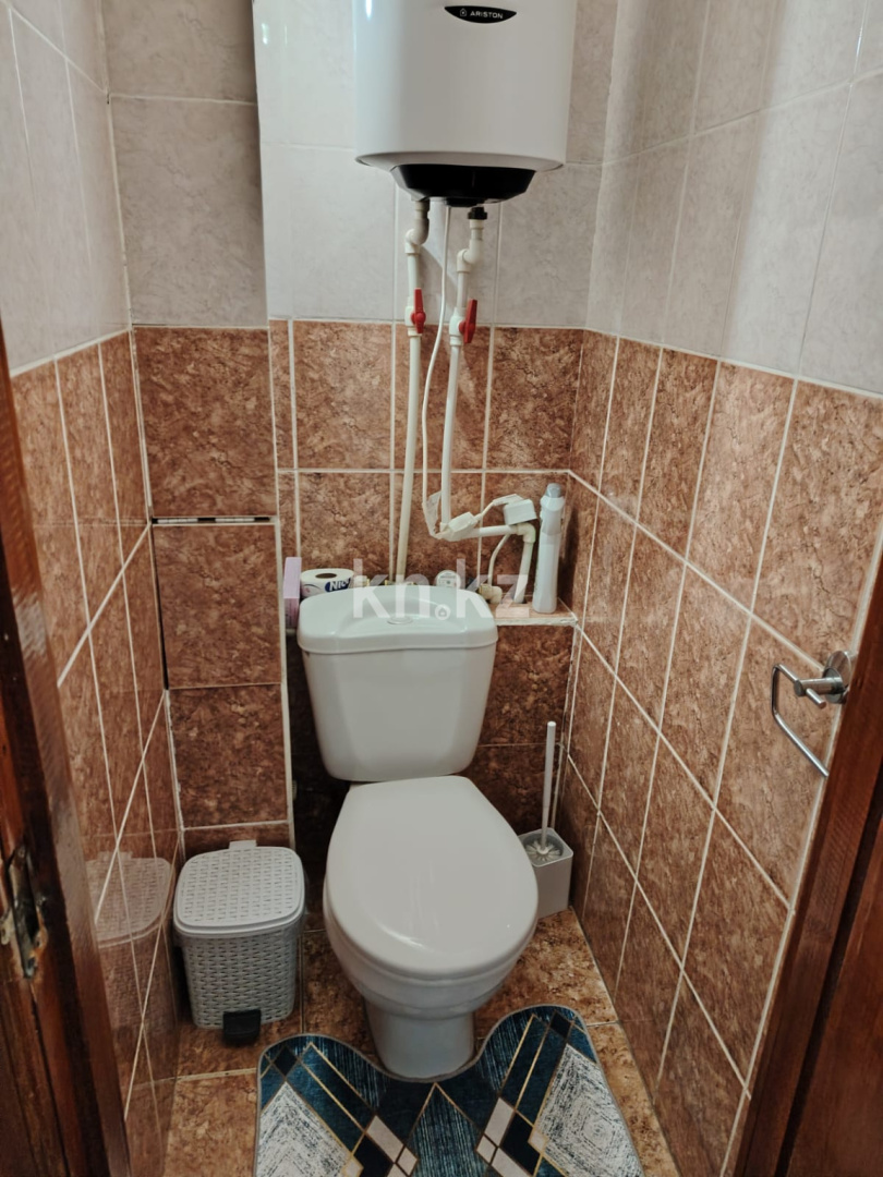 Продажа 3-комнатной квартиры, 64 м², мкр-н Гульдер-1, дом  1 в Караганде - фото 7