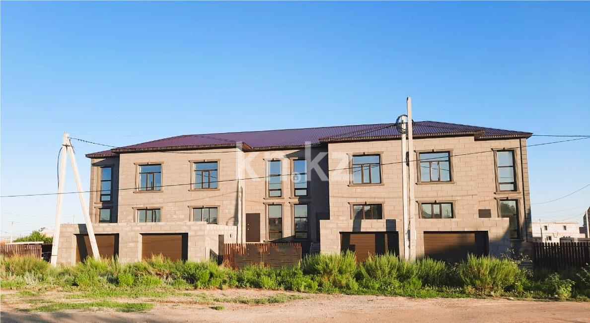 Продажа 4-комнатного дома, 267 м², ул. Алтайбаева, дом  43/4 в Караганде