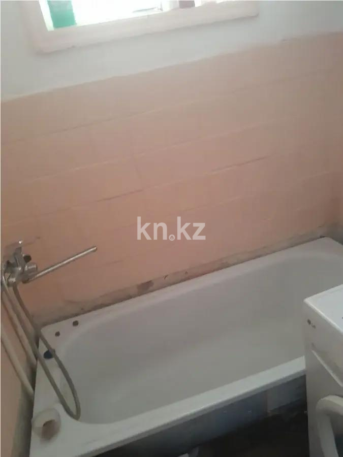 Продажа 1-комнатной квартиры, 32 м², ул. Бирюзова в Караганде - фото 3