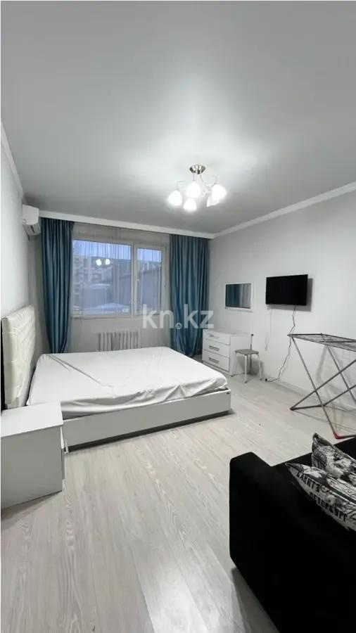 Продажа 2-комнатной квартиры, 75.3 м², ул. Толе би, дом  285/8 в Алматы