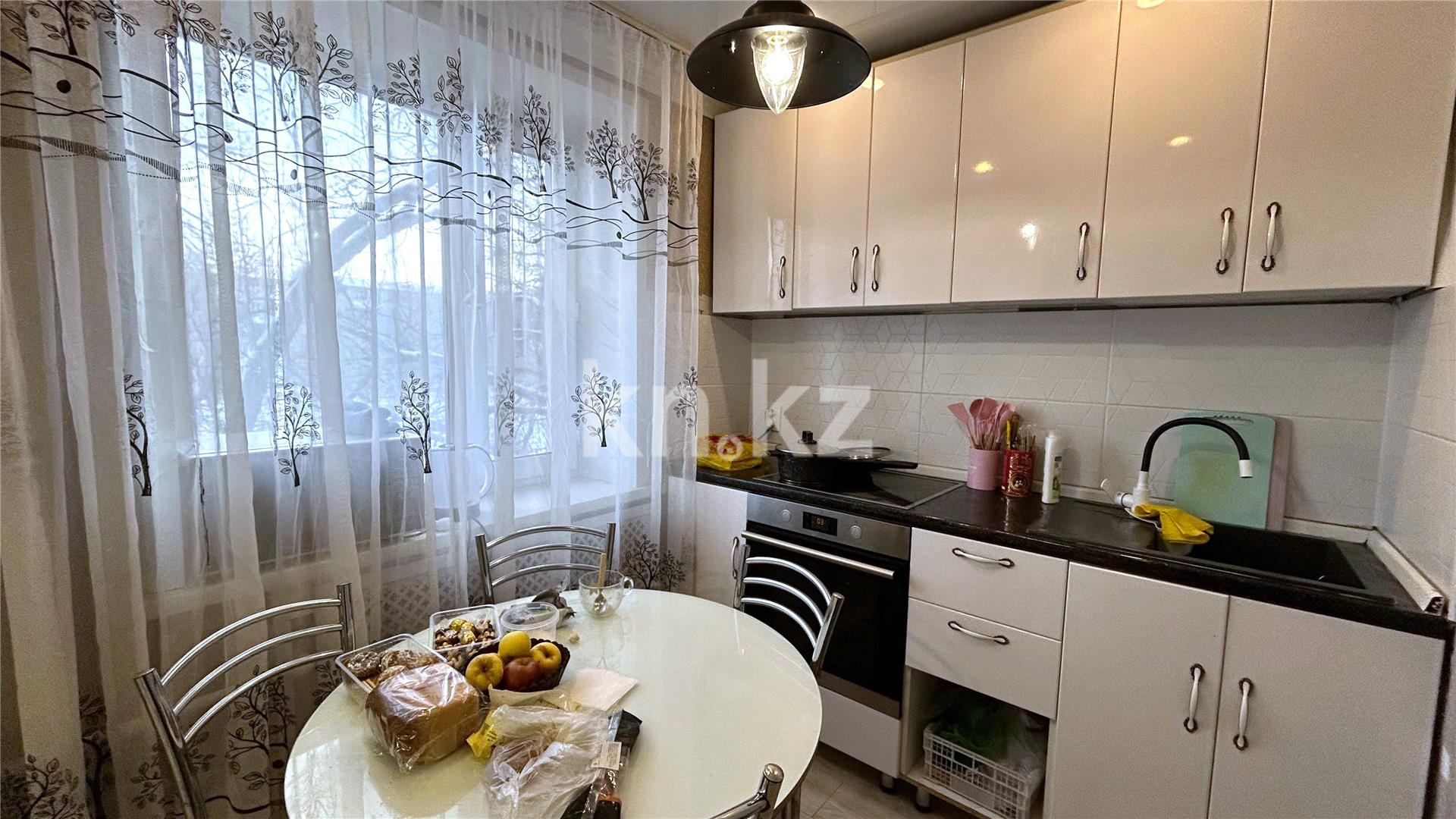 Продажа 2-комнатной квартиры, 45 м², ул. Язева в Караганде - фото 6