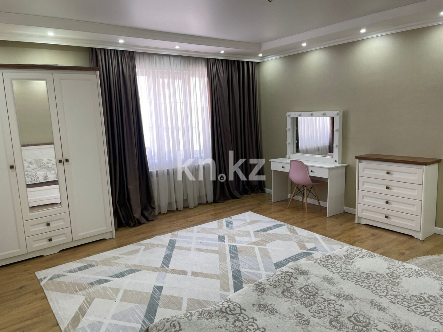Продажа 5-комнатного дома, 380 м² в Алматы - фото 15
