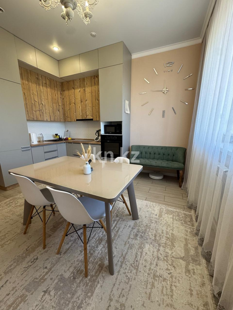 Продажа 3-комнатной квартиры, 100 м², ул. Таттимбета, дом  19/14 в Караганде