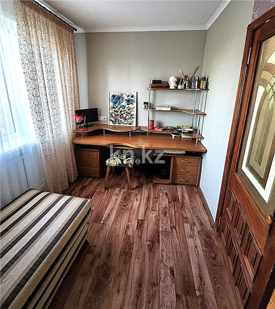Продажа 4-комнатной квартиры, 85 м², ул. Гапеева в Караганде - фото 7