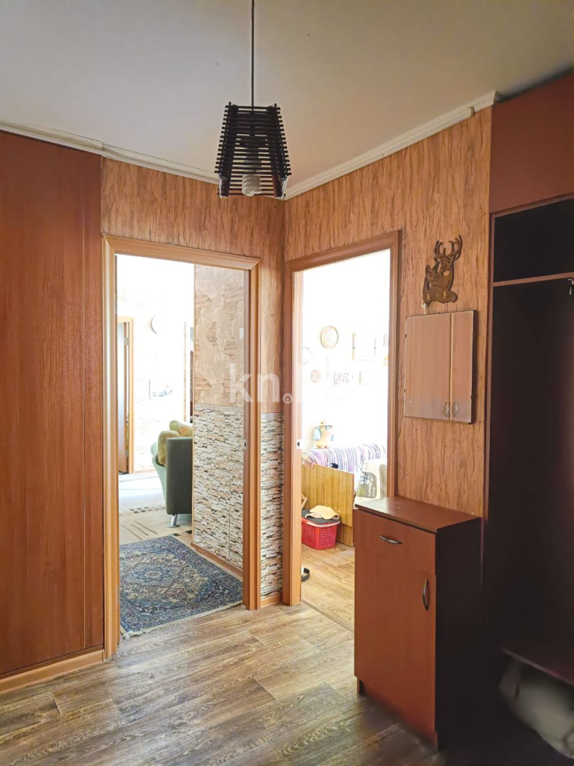 Продажа 3-комнатной квартиры, 63.5 м², пр. Ауэзова, дом  6 в Усть-Каменогорске - фото 13