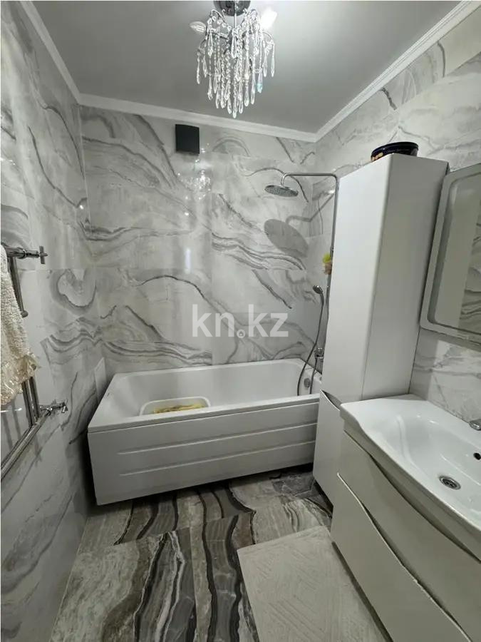 Продажа 3-комнатной квартиры, 110 м², пр. Кошкарбаева, дом  25 в Астане - фото 6