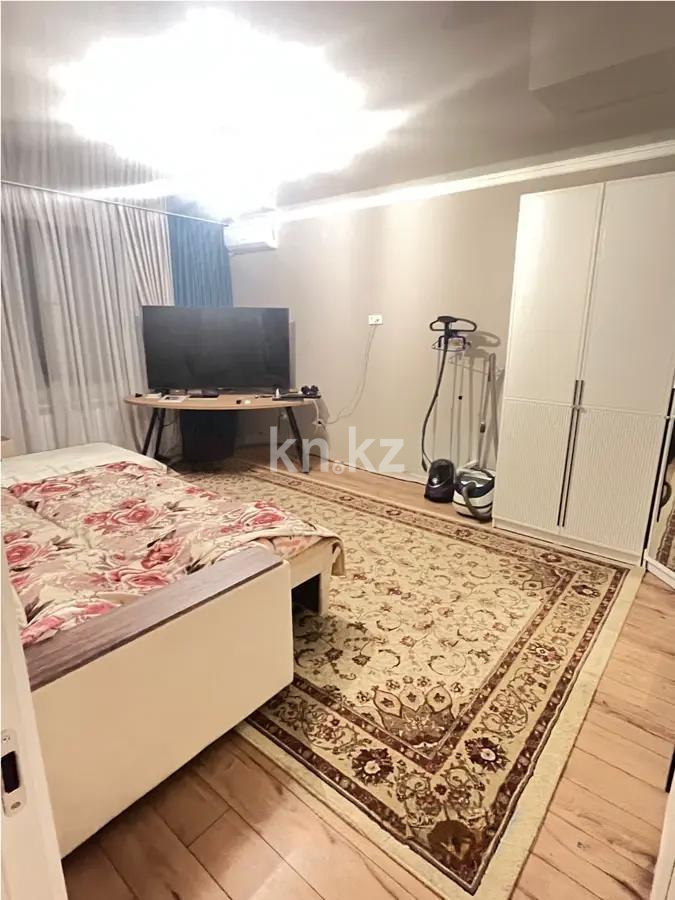 Продажа 2-комнатной квартиры, 78.8 м², мкр-н Аксай-1а, дом  28б в Алматы