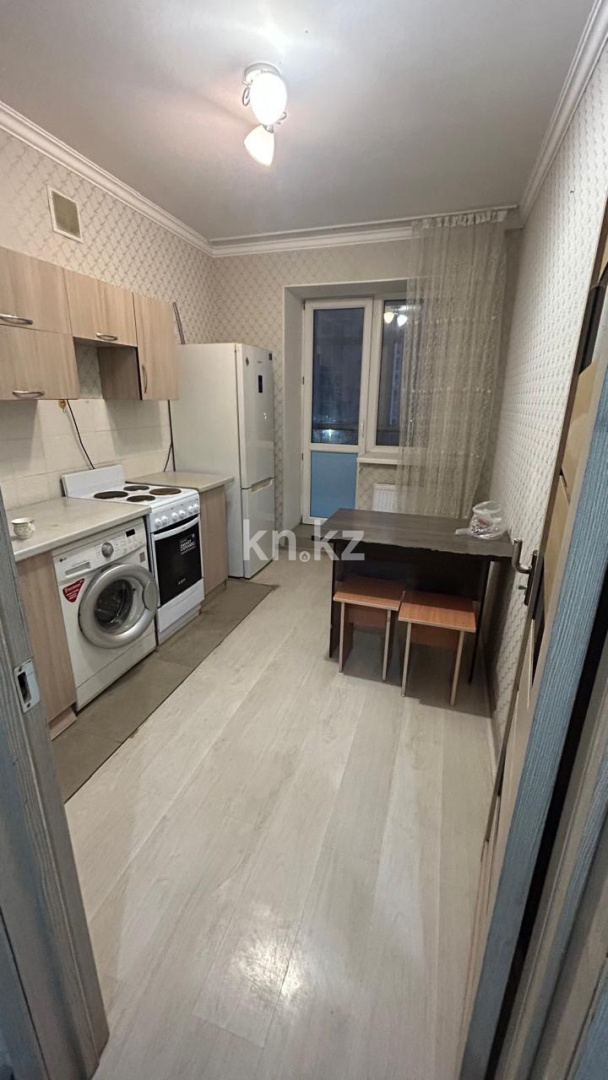 Аренда 1-комнатной квартиры, 38 м² в Астане